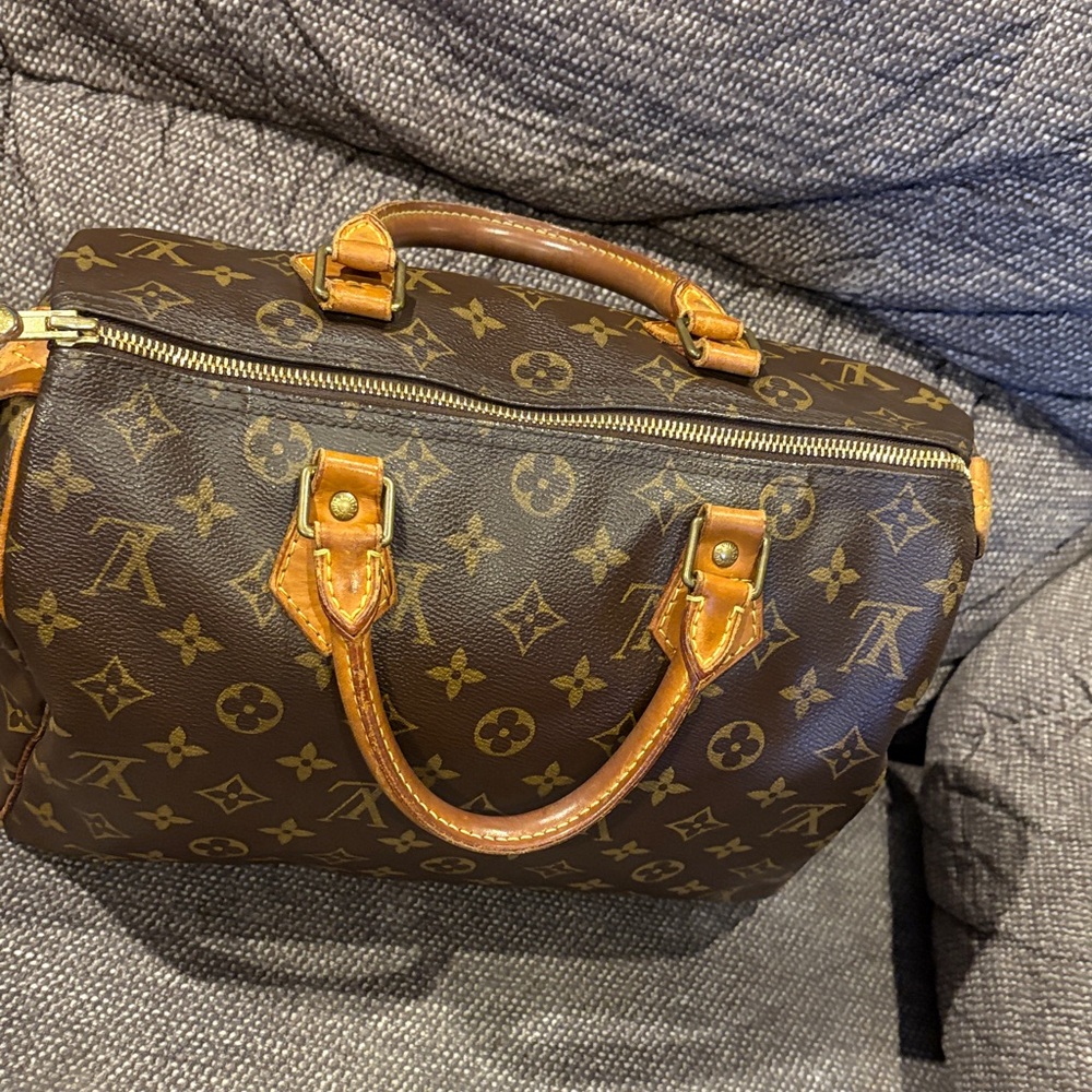 Louis Vuitton Speedy 30 Monogram Canvas  Bag - Picture 6 of 16